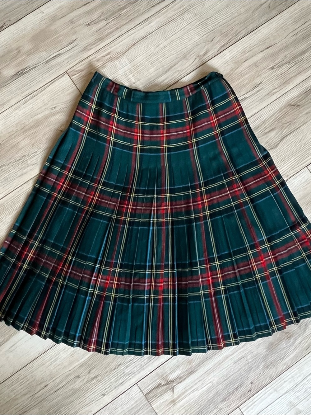 Vintage Aljean Pure Vintage Wool Classic Green Plaid Pleated Skirt
